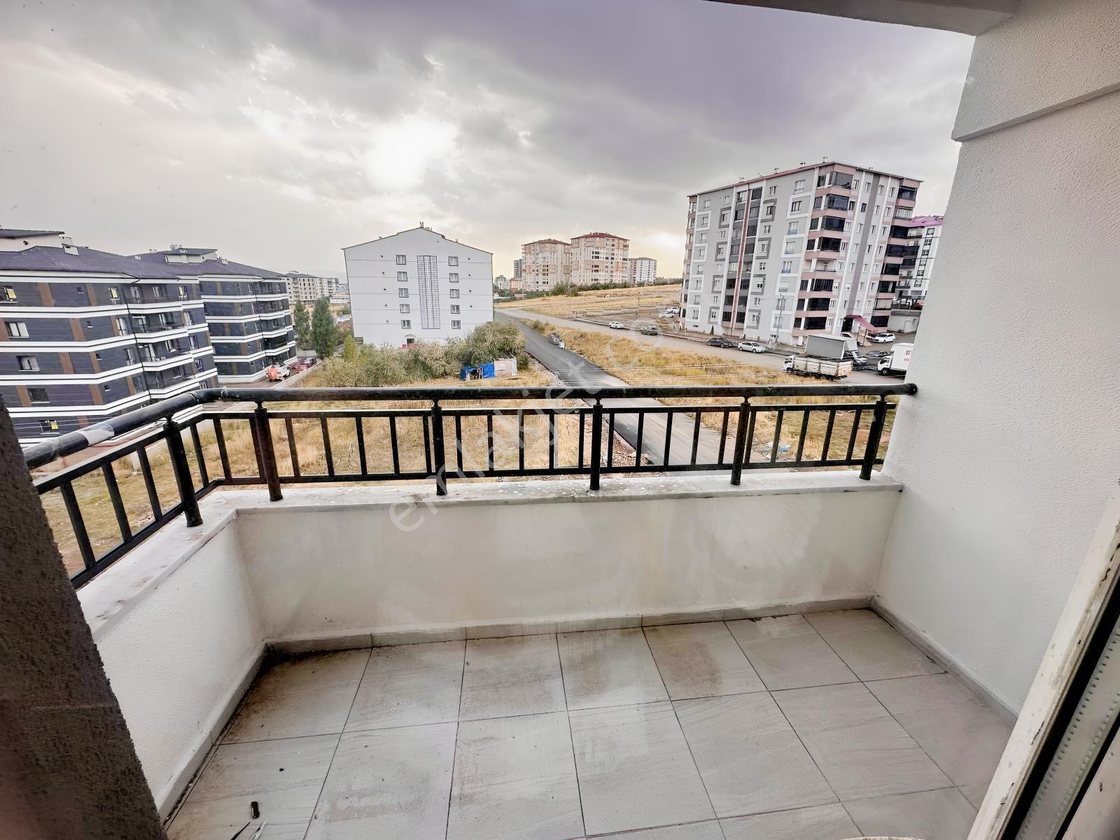 Emlak Fix'den Kılavuz Mh. 3+1|şofben-vestiyer-mutfak Dahil — fotoğraf 16