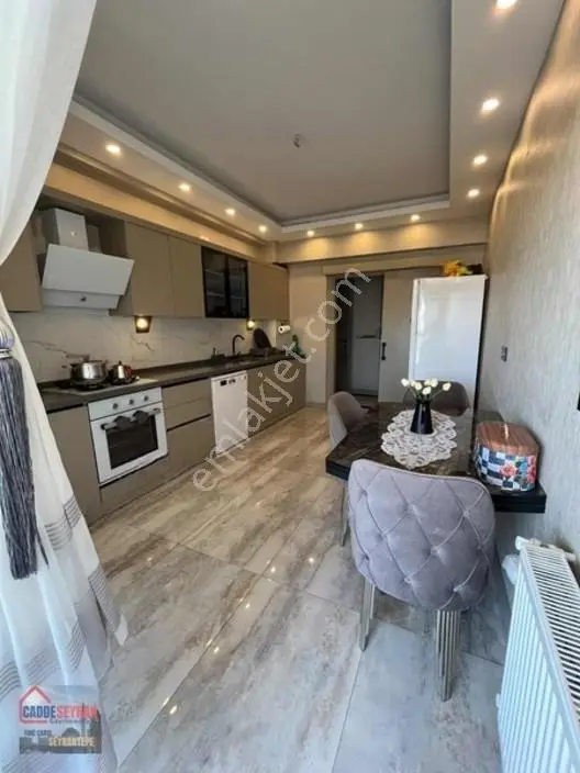 Cadde Seyran'dan Satılık Full Yapılı 2+1/135 M2 Daire — fotoğraf 14