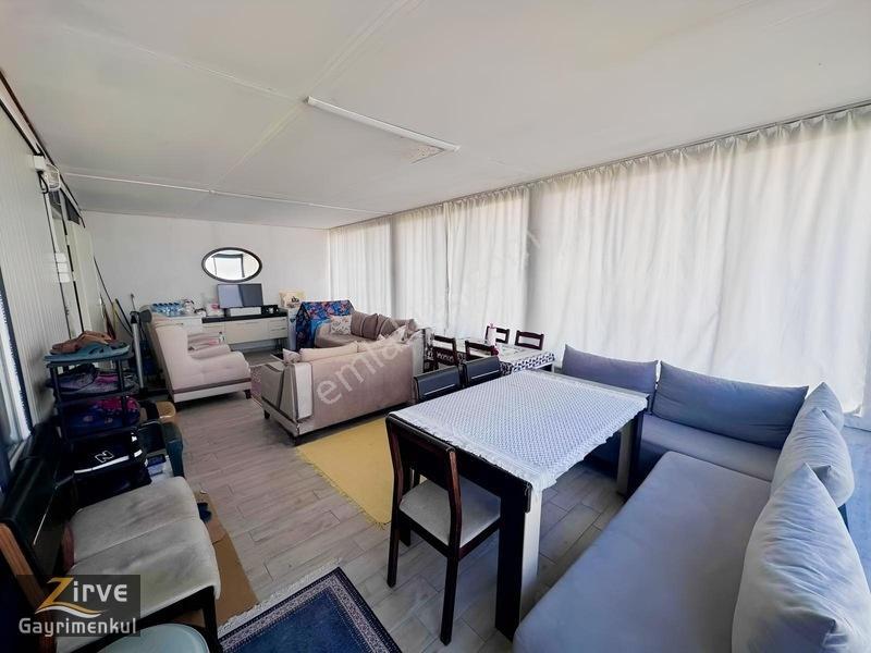 Zirveden Kalabada Hissetapulu 504m2 Eşyalı Konteynerlı Bahçe — fotoğraf 2
