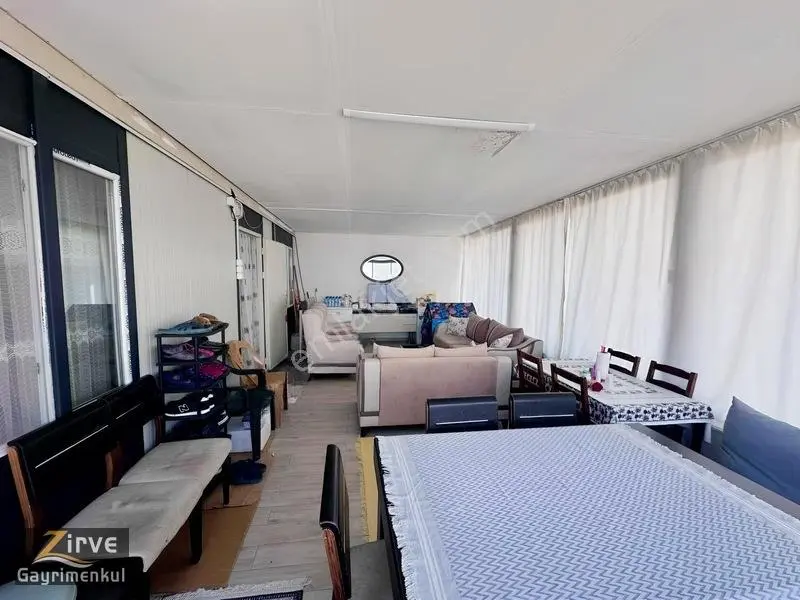 Zirveden Kalabada Hissetapulu 504m2 Eşyalı Konteynerlı Bahçe — fotoğraf 11