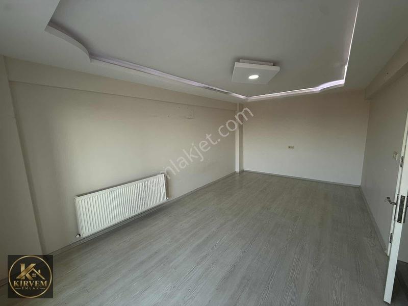 Kirvem Emlak'tan Kurtuluş Mah.de 3+1 Ara Kat, Kullanışlı Daire — fotoğraf 2