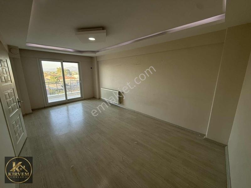 Kirvem Emlak'tan Kurtuluş Mah.de 3+1 Ara Kat, Kullanışlı Daire — fotoğraf 4
