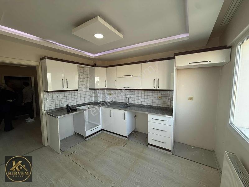 Kirvem Emlak'tan Kurtuluş Mah.de 3+1 Ara Kat, Kullanışlı Daire — fotoğraf 8