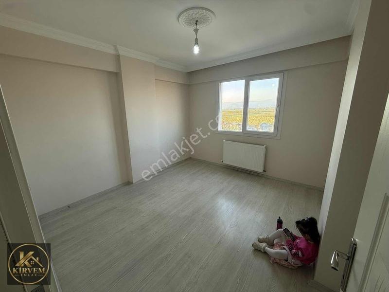Kirvem Emlak'tan Kurtuluş Mah.de 3+1 Ara Kat, Kullanışlı Daire — fotoğraf 16