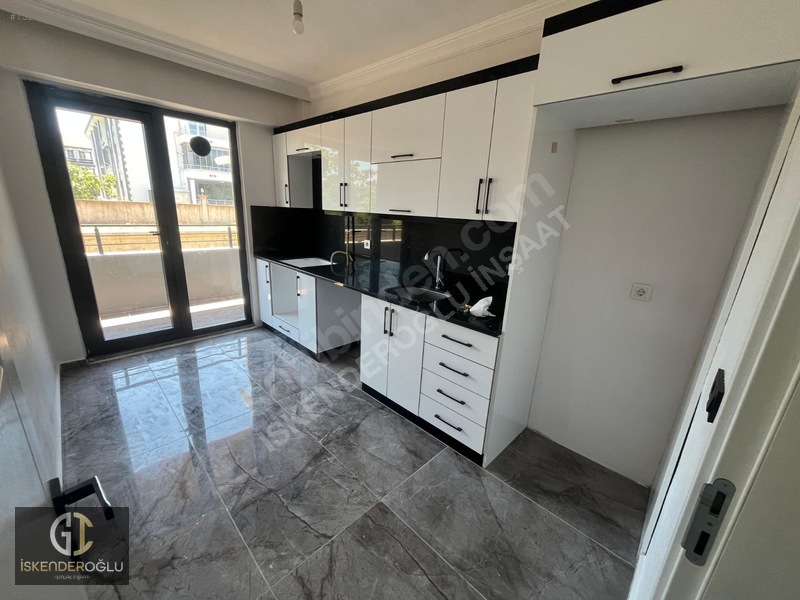 Aziziye Mahallesi Lise İlk Okul Karşısı 3+1 120 M2 Yerden Isıma — fotoğraf 19