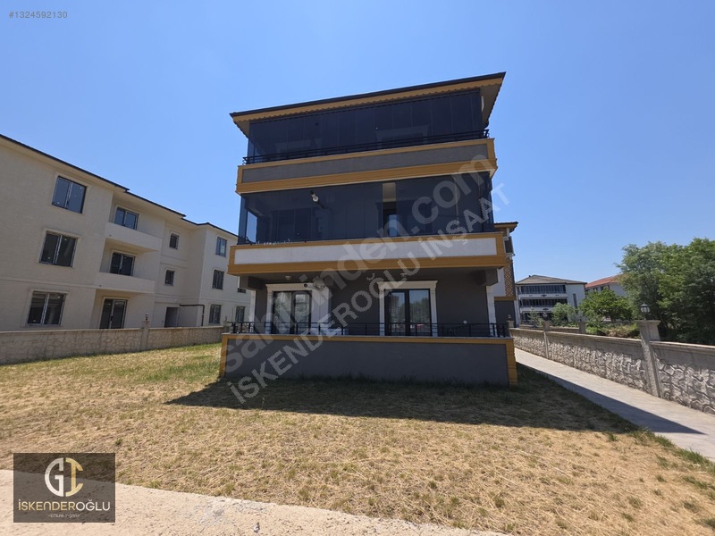 Aziziye Mahallesi Lise İlk Okul Karşısı 3+1 120 M2 Yerden Isıma — fotoğraf 27