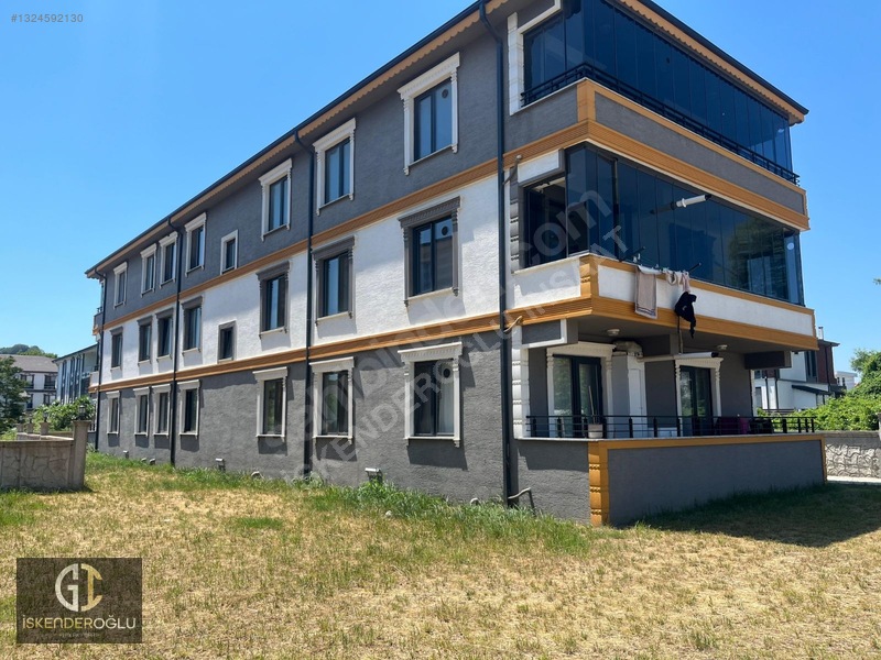Aziziye Mahallesi Lise İlk Okul Karşısı 3+1 120 M2 Yerden Isıma — fotoğraf 30