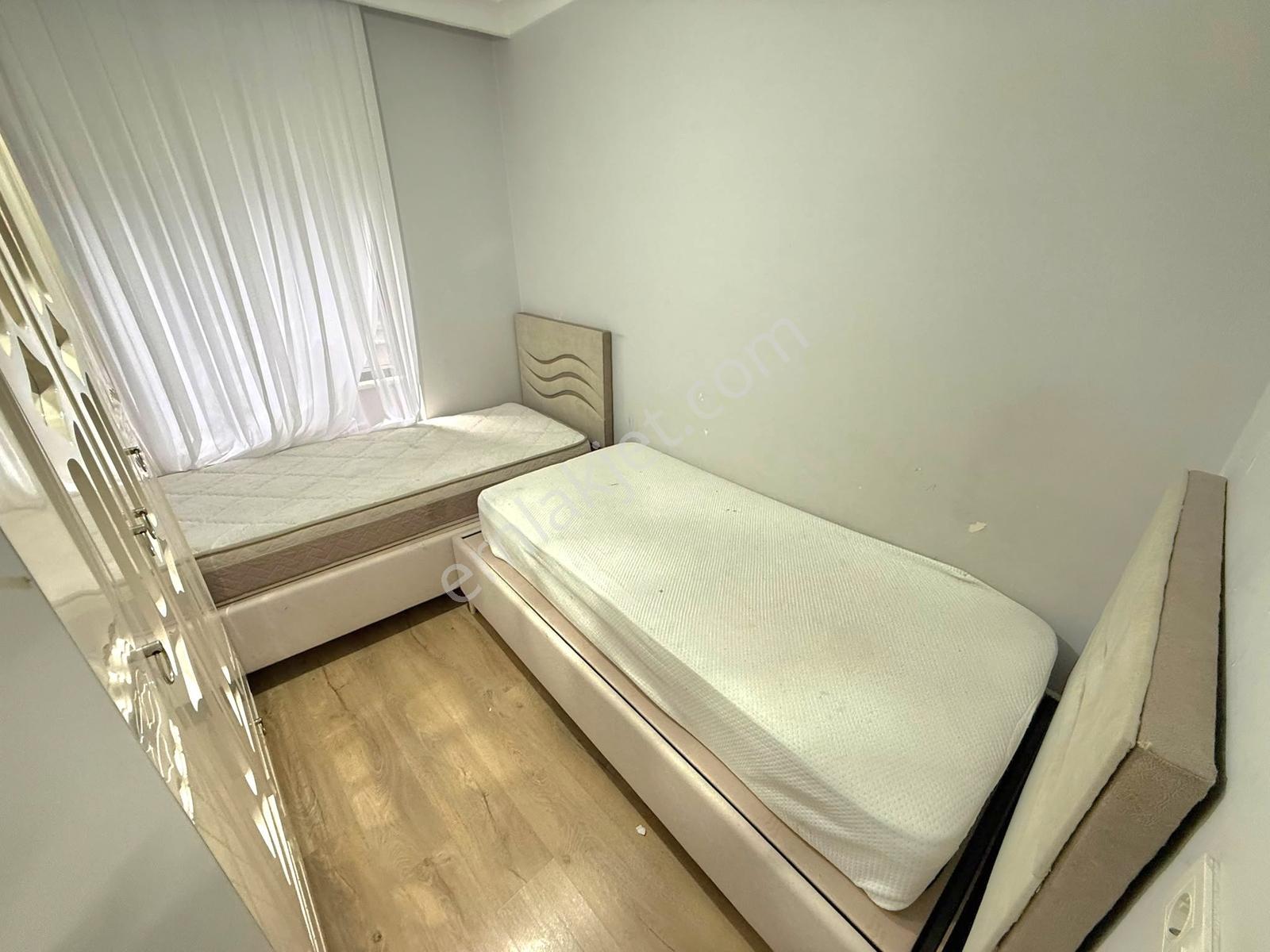 Pusula İnş.tan Cami Duragına Yakın Cadde Uzerinde 125m2 3kat Da — fotoğraf 5