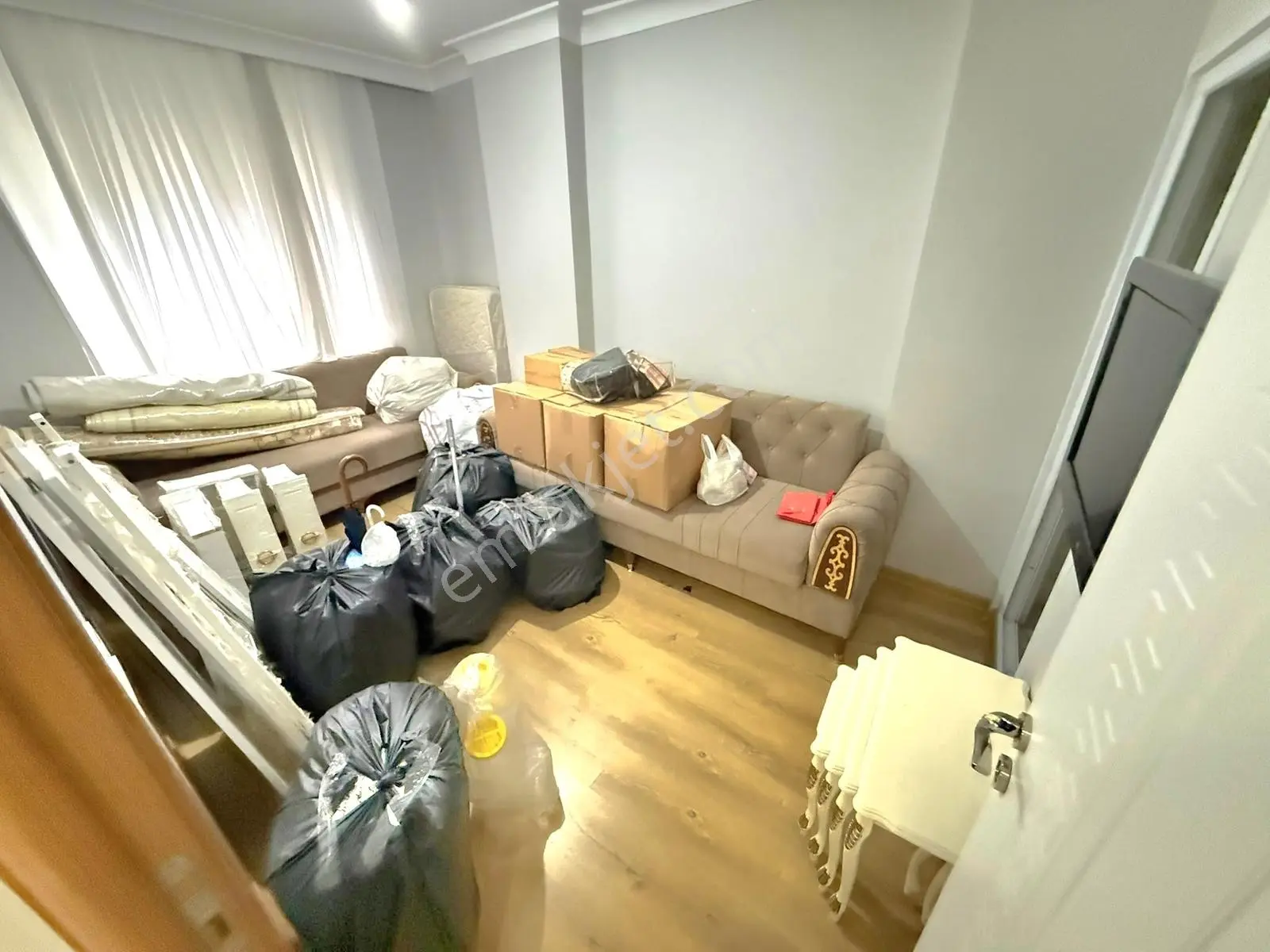 Pusula İnş.tan Cami Duragına Yakın Cadde Uzerinde 125m2 3kat Da — fotoğraf 7