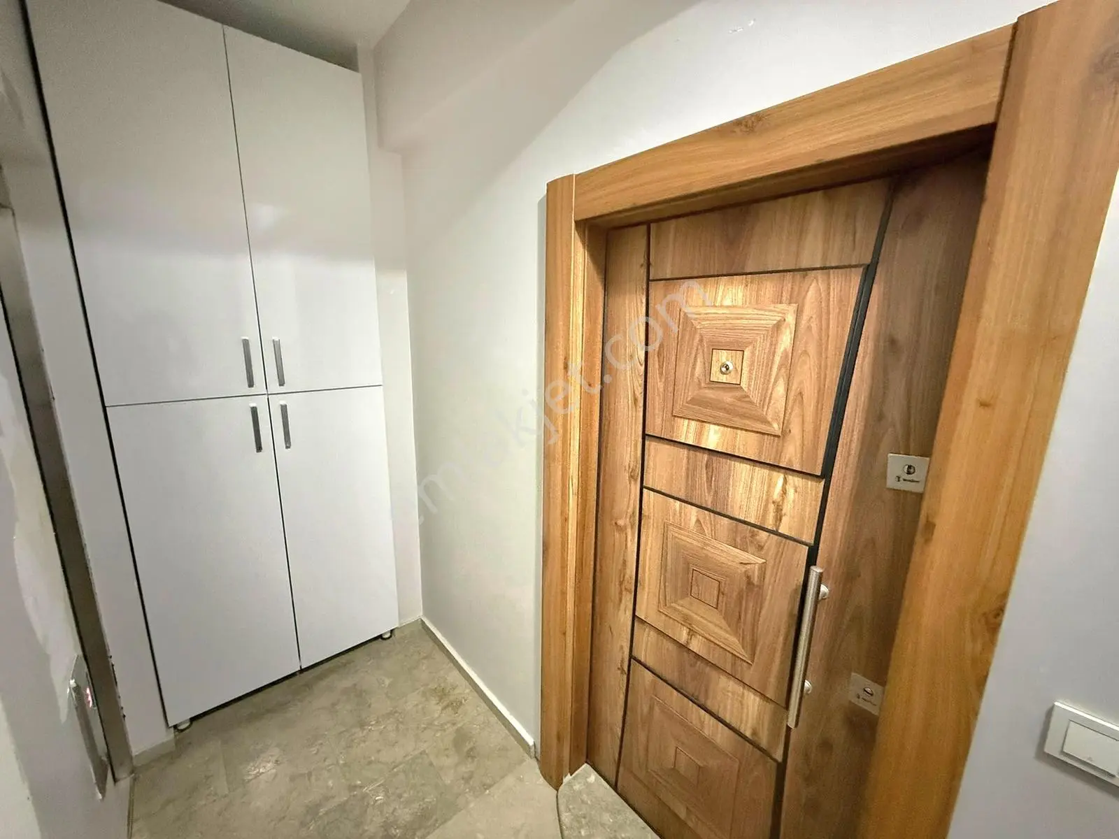 Pusula İnş.tan Cami Duragına Yakın Cadde Uzerinde 125m2 3kat Da — fotoğraf 23