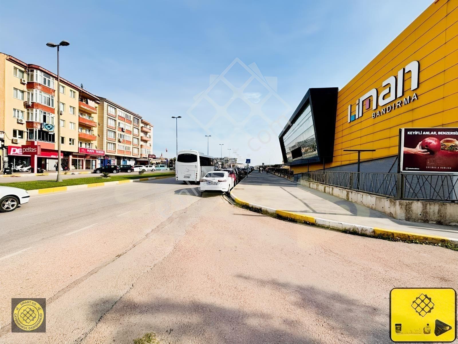 Smart Go'dan Cadde Üzeri 3+1 Ara Kat Satılık Daire — fotoğraf 2