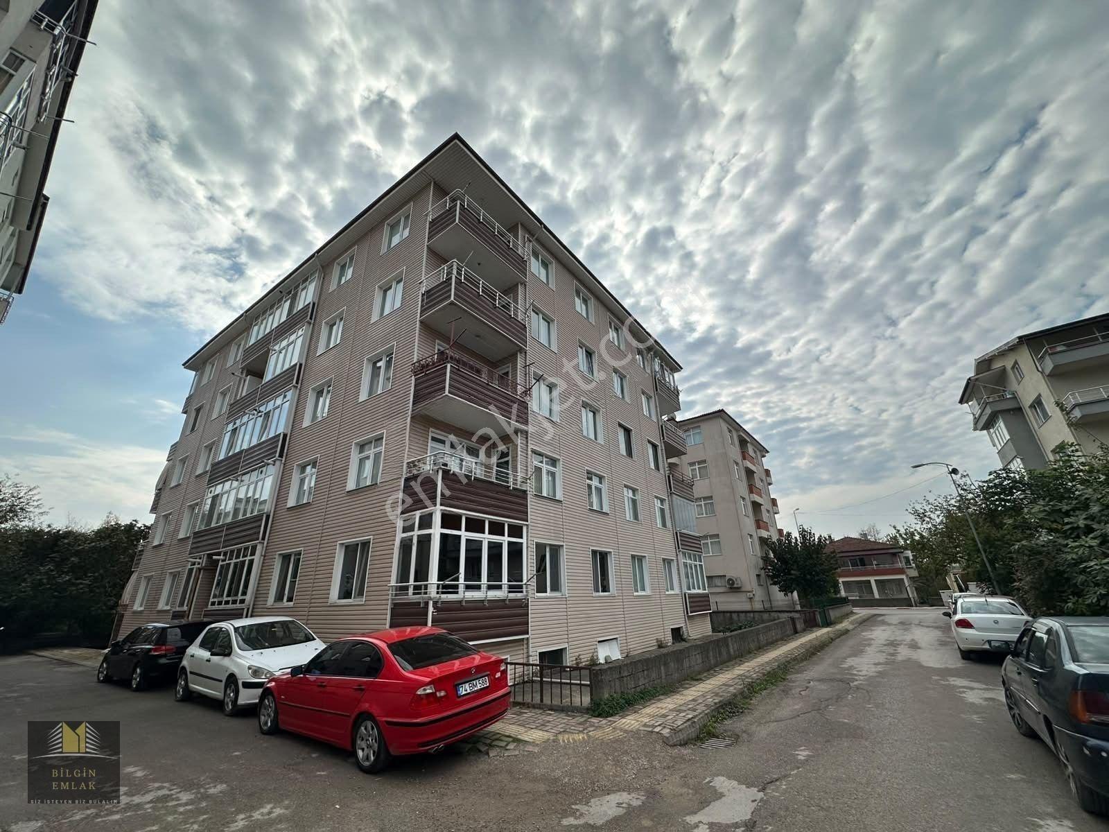 Bilgin Emlaktan Mükkemmel Lokasyonda Geniş Uygun Fiyatlı 2+1 Satılık Daire