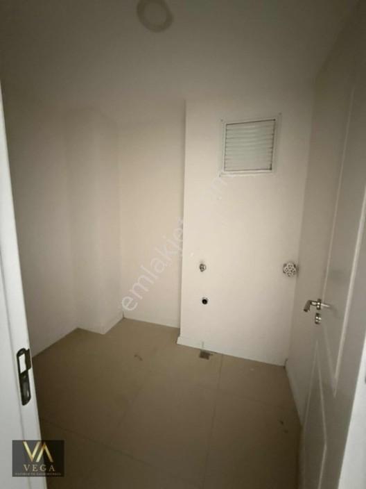 Vega'dan Muradiye Villalar Bölgesinde 4+1 190m2 Site İçinde — fotoğraf 15