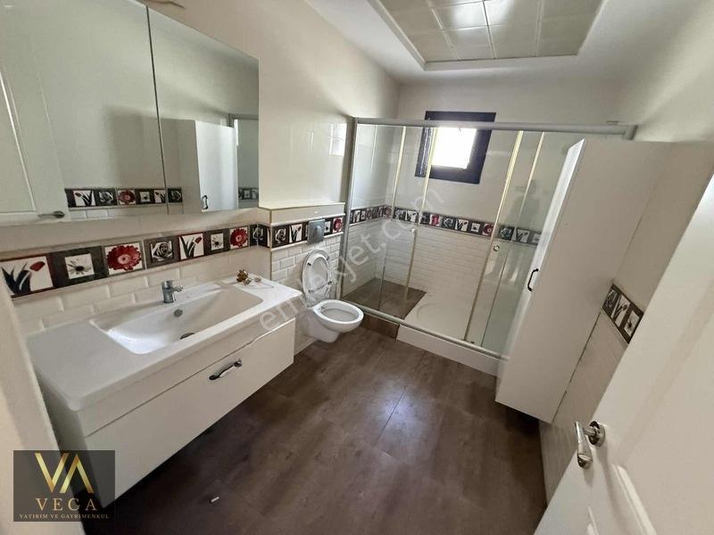 Vega'dan Muradiye Villalar Bölgesinde 4+1 190m2 Site İçinde — fotoğraf 19