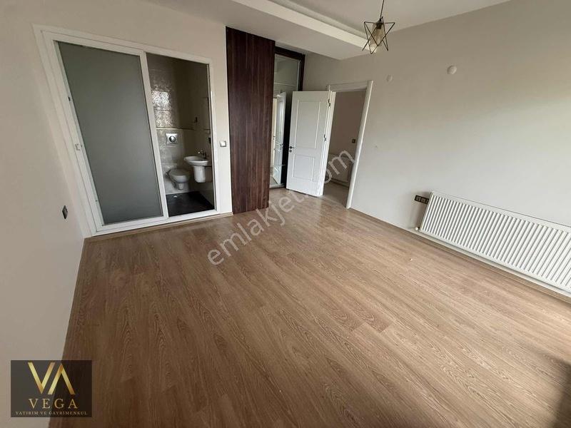 Vega'dan Muradiye Villalar Bölgesinde 4+1 190m2 Site İçinde — fotoğraf 23
