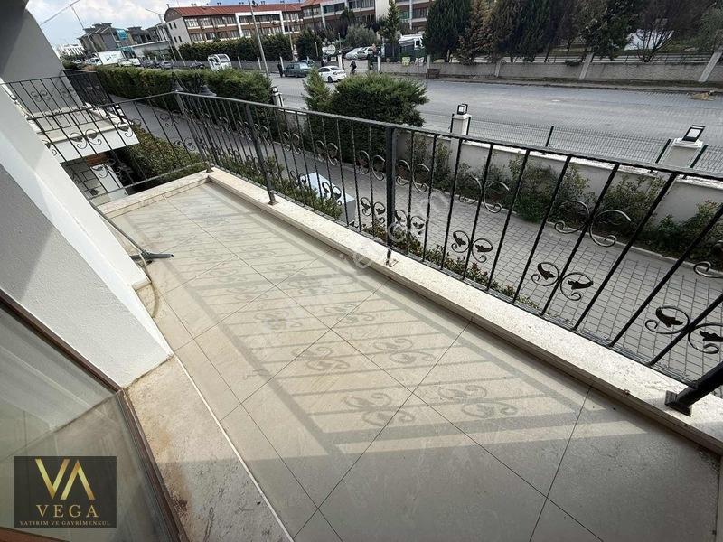 Vega'dan Muradiye Villalar Bölgesinde 4+1 190m2 Site İçinde — fotoğraf 28