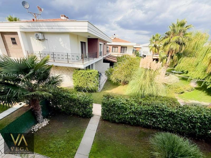 Vega'dan Muradiye Villalar Bölgesinde 4+1 190m2 Site İçinde — fotoğraf 31