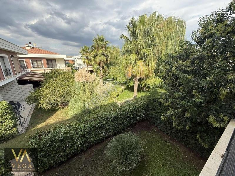 Vega'dan Muradiye Villalar Bölgesinde 4+1 190m2 Site İçinde — fotoğraf 32