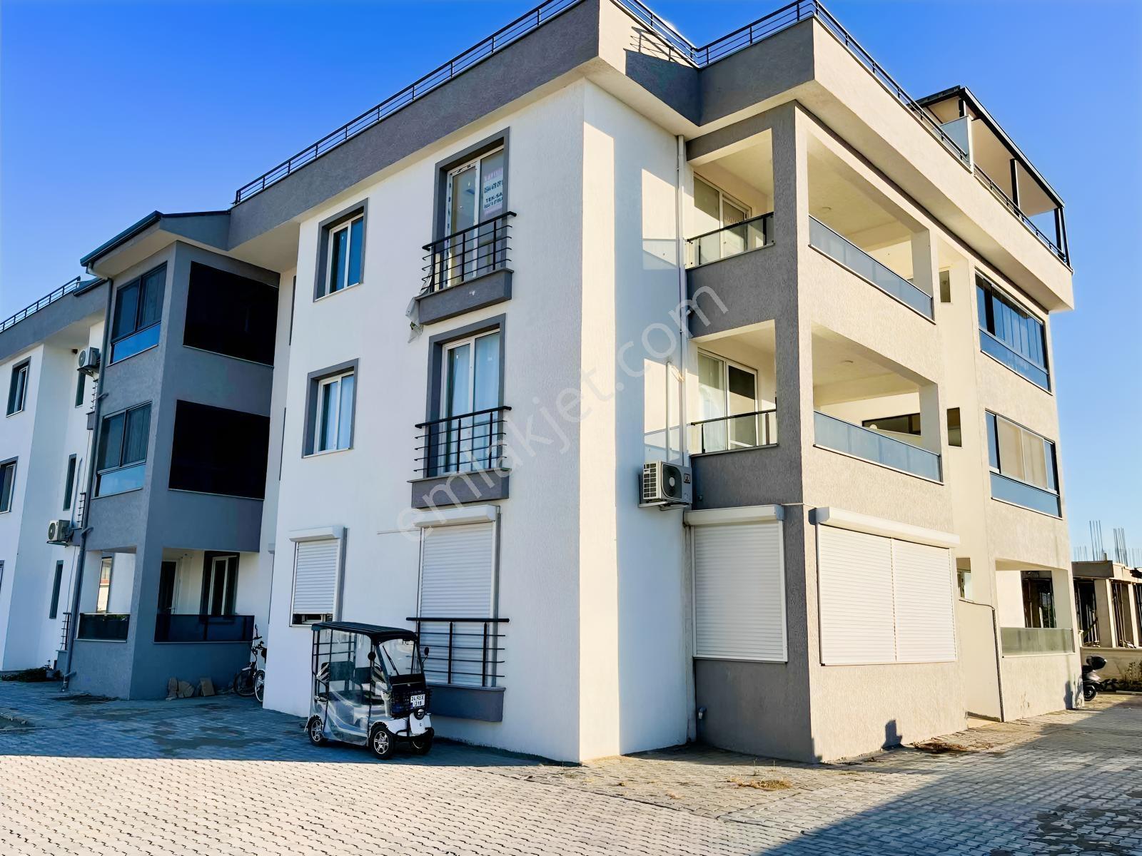 Denize Yakın Site İçinde Kaliteli Lüx 1+1 Tertemiz Daire