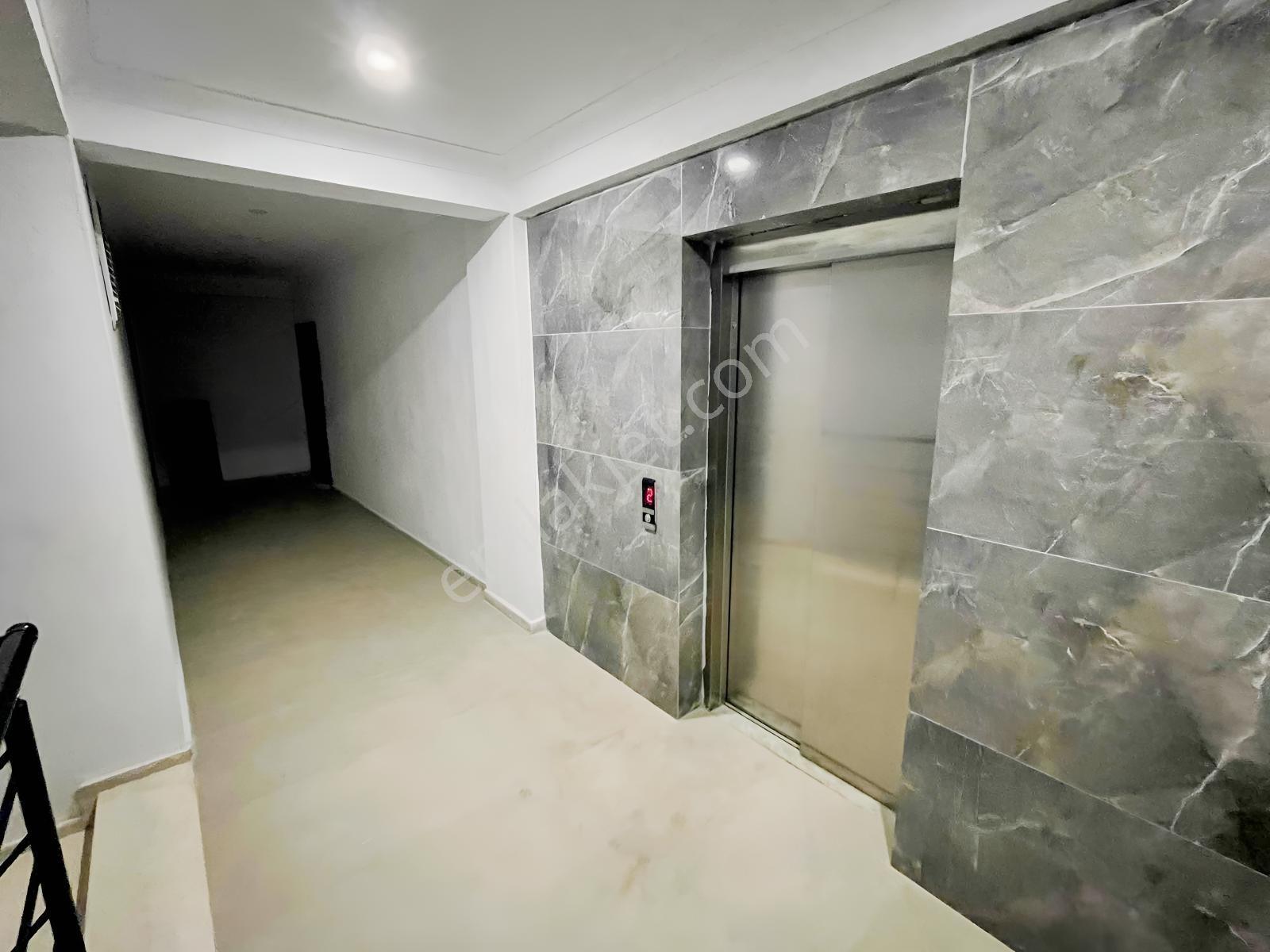 Denize Yakın Site İçinde Kaliteli Lüx 1+1 Tertemiz Daire — fotoğraf 8
