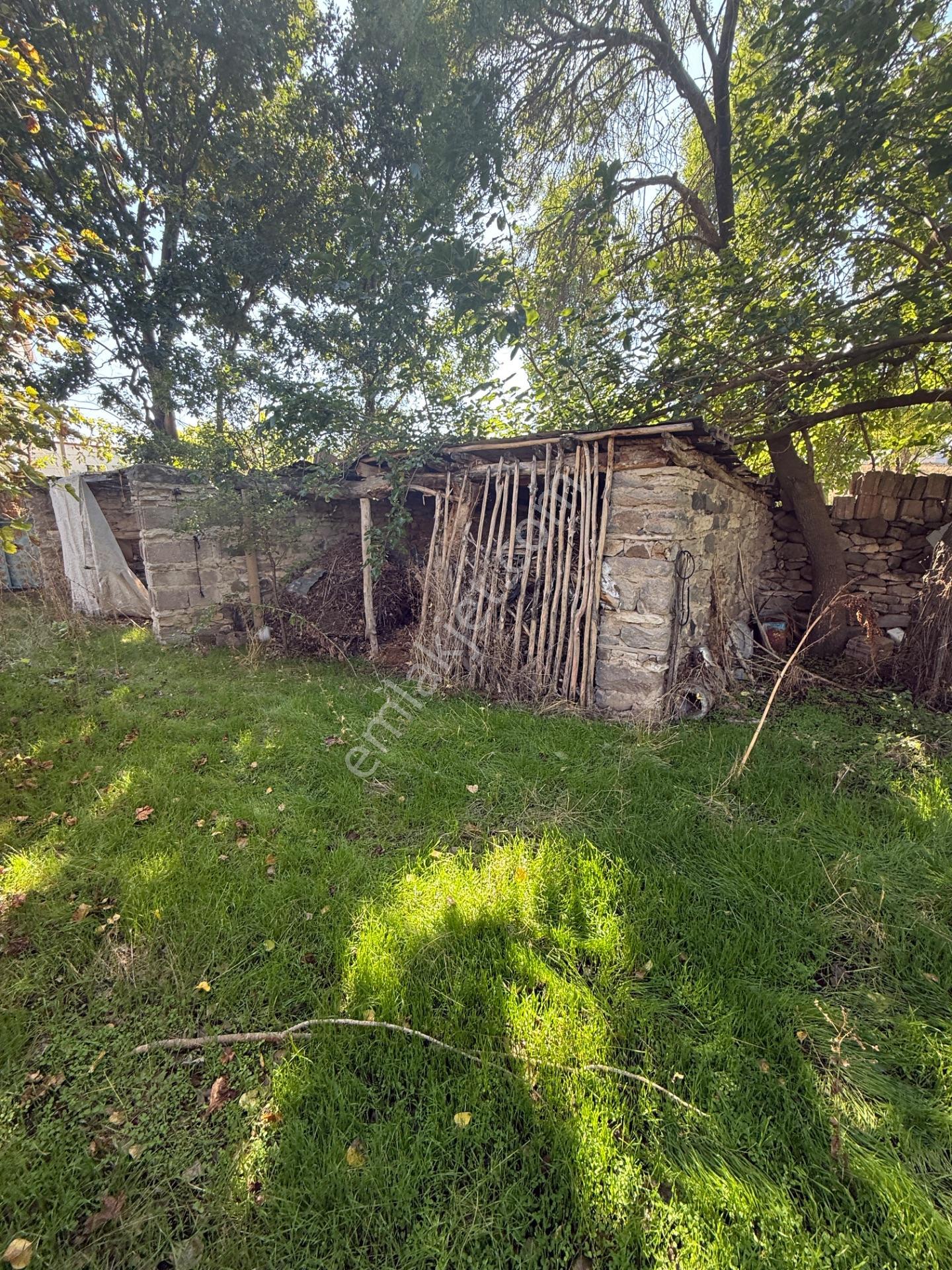 Seydişehir Çavuş Mahallesi'nde 450 M² Bahçeli Köy Evi — fotoğraf 8