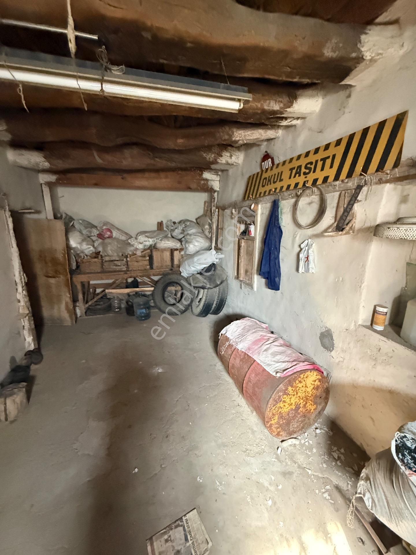 Seydişehir Çavuş Mahallesi'nde 450 M² Bahçeli Köy Evi — fotoğraf 10
