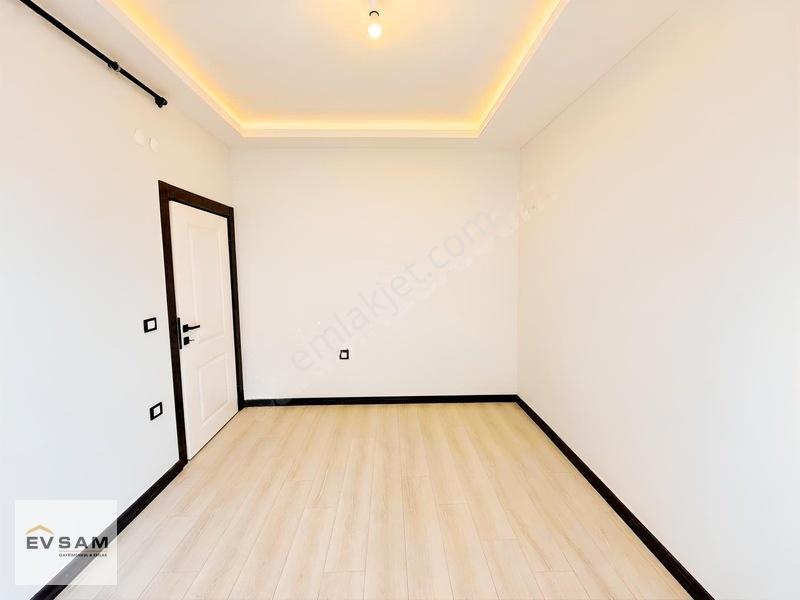 Körfez Mh 1+1 Caddeye Yakın Geniş Balkonlu Fırsat Daire — fotoğraf 11