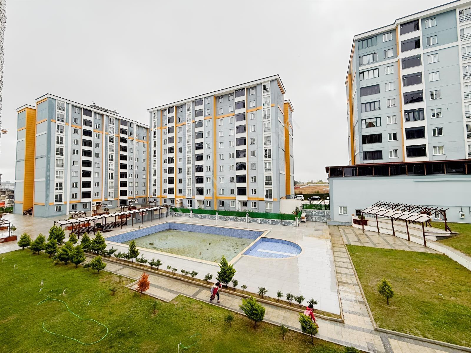 Var'Dan Çerkezköy Avm Bölgesinde 2+1 Ara Kat Lüx Sitede Daire