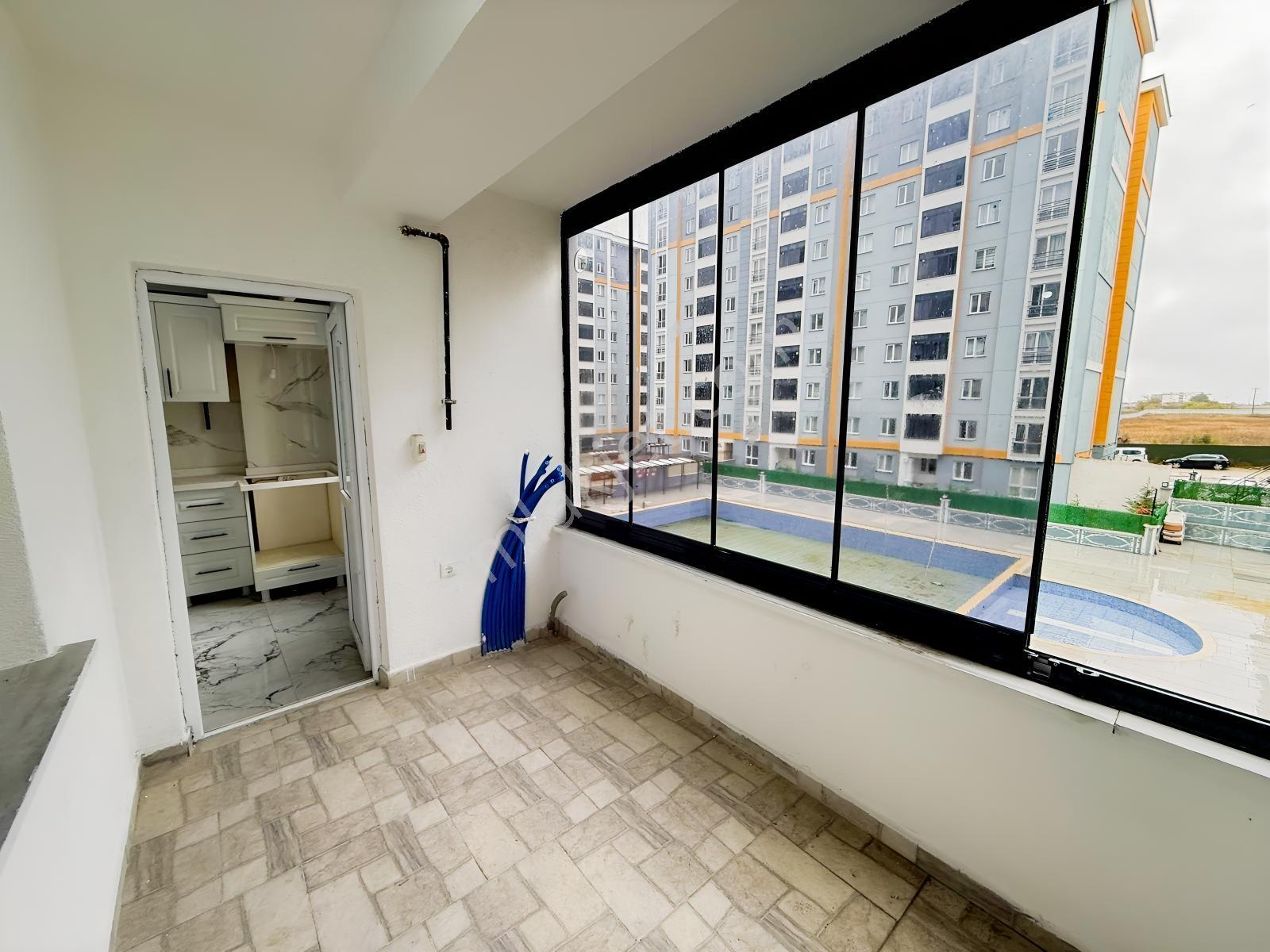 Var'dan Çerkezköy Avm Bölgesinde 2+1 Ara Kat Lüx Sitede Daire — fotoğraf 10