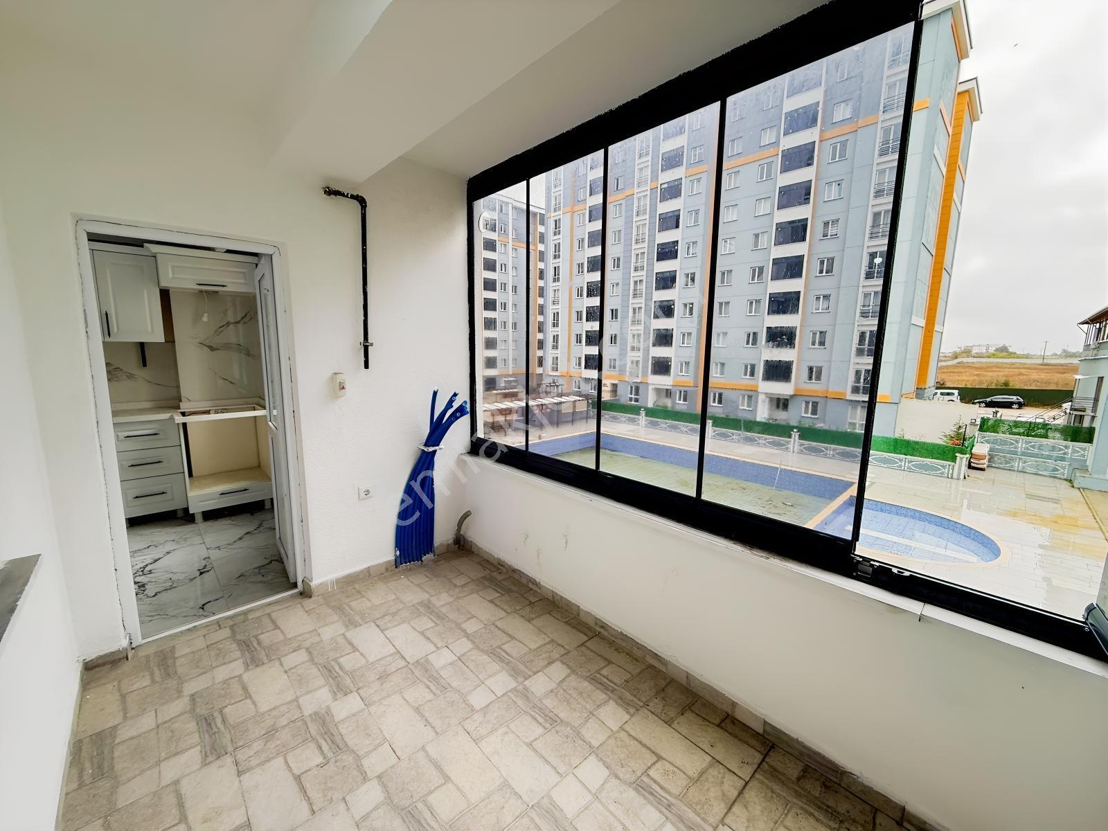 Var'dan Çerkezköy Avm Bölgesinde 2+1 Ara Kat Lüx Sitede Daire — fotoğraf 11