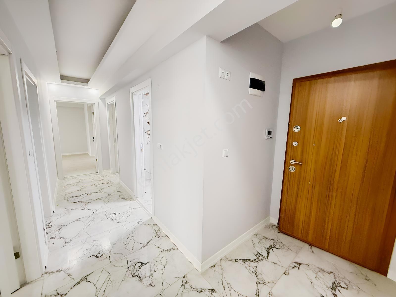 Var'dan Çerkezköy Avm Bölgesinde 2+1 Ara Kat Lüx Sitede Daire — fotoğraf 23