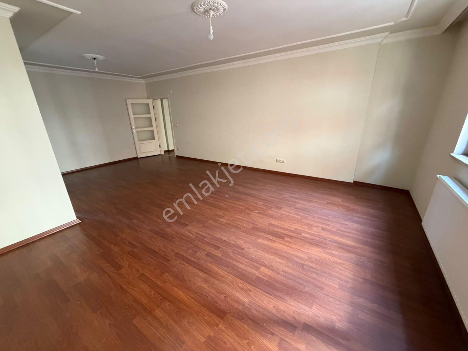 Yaylacık'ta Satılık 2+1 Daire: 105m², Balkonlu, Merkezi Konum — fotoğraf 11