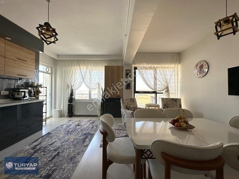 Turyap'dan Site İçerisinde 4.5+1 Yapılı Satılık Lüks Daire — fotoğraf 2