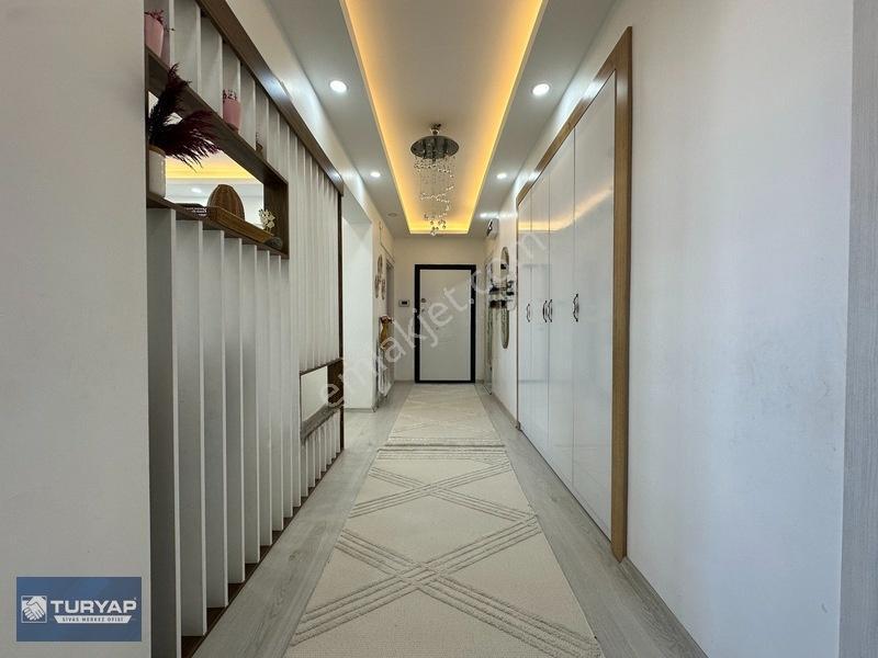 Turyap'dan Site İçerisinde 4.5+1 Yapılı Satılık Lüks Daire — fotoğraf 12