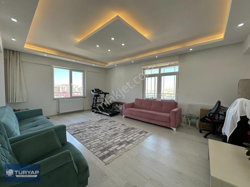 Turyap'dan Site İçerisinde 4.5+1 Yapılı Satılık Lüks Daire — fotoğraf 15