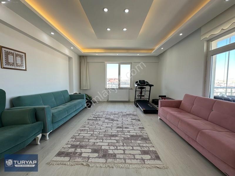 Turyap'dan Site İçerisinde 4.5+1 Yapılı Satılık Lüks Daire — fotoğraf 16