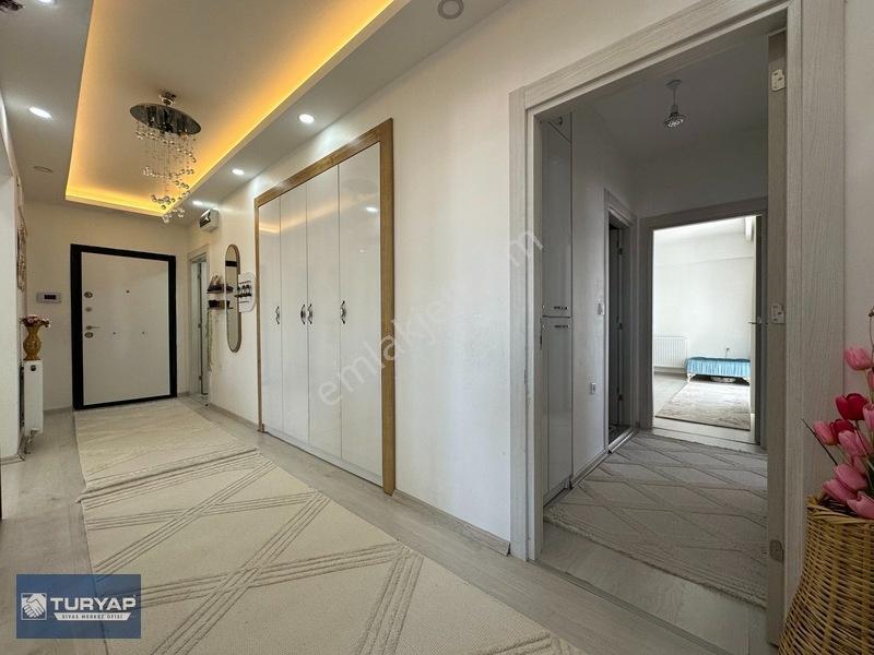 Turyap'dan Site İçerisinde 4.5+1 Yapılı Satılık Lüks Daire — fotoğraf 21