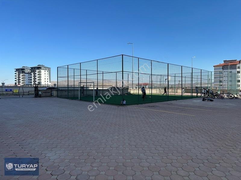 Turyap'dan Site İçerisinde 4.5+1 Yapılı Satılık Lüks Daire — fotoğraf 33