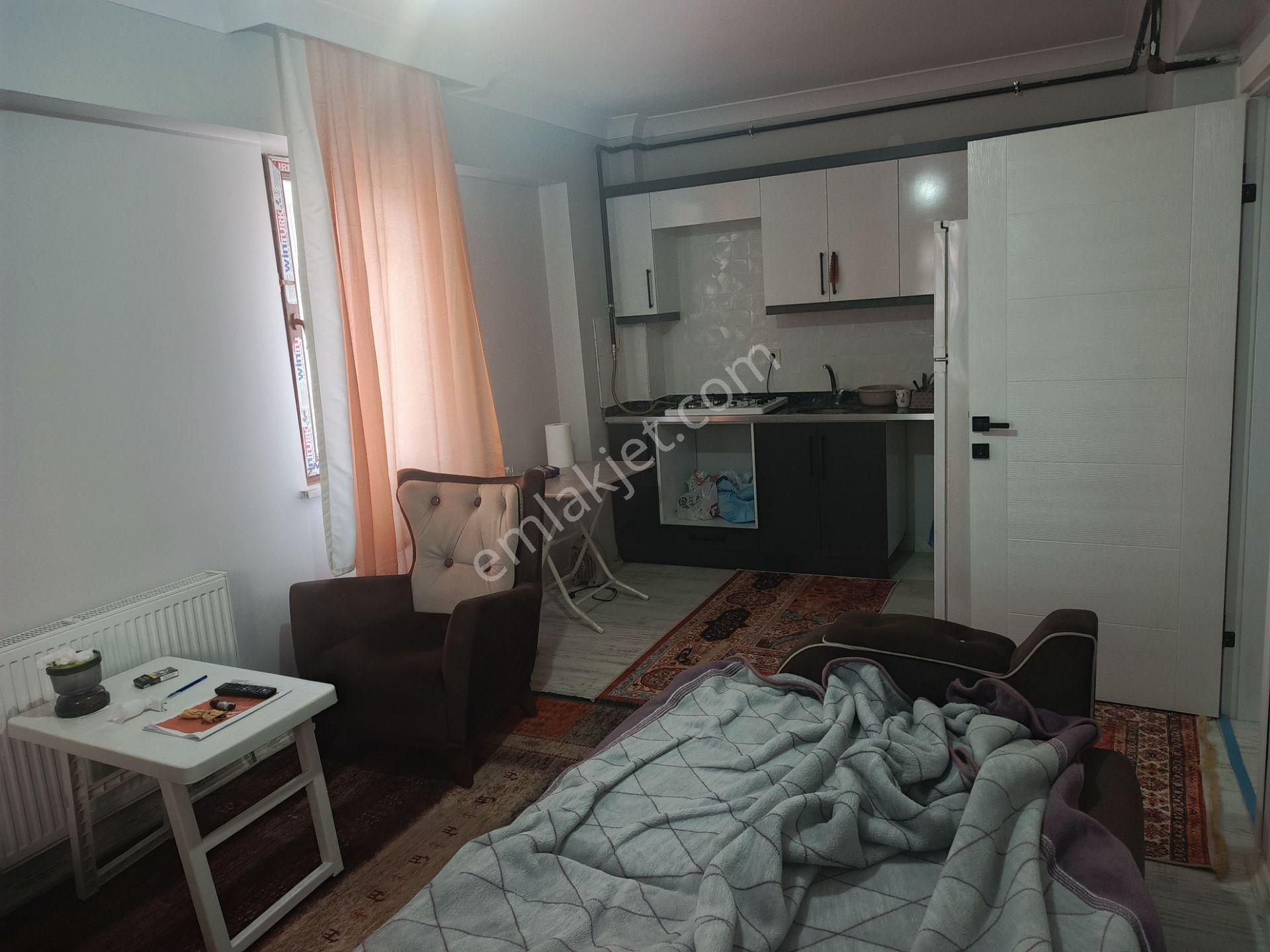 Satilik 1+1 — fotoğraf 3