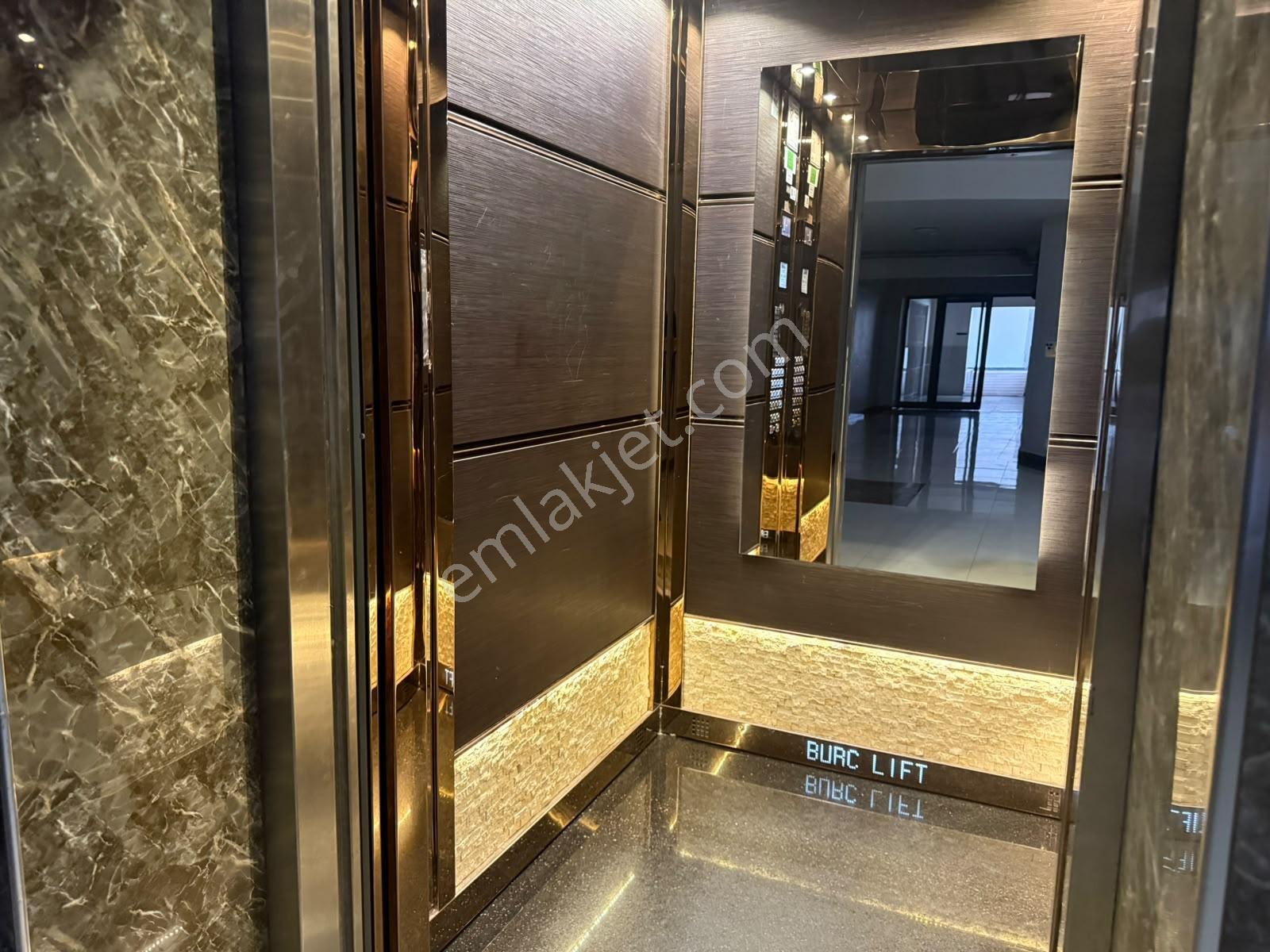 Cumhuriyet Mahallesi Metro Yakını Kök Tapu 2+1 Satılık Daire ! — fotoğraf 22