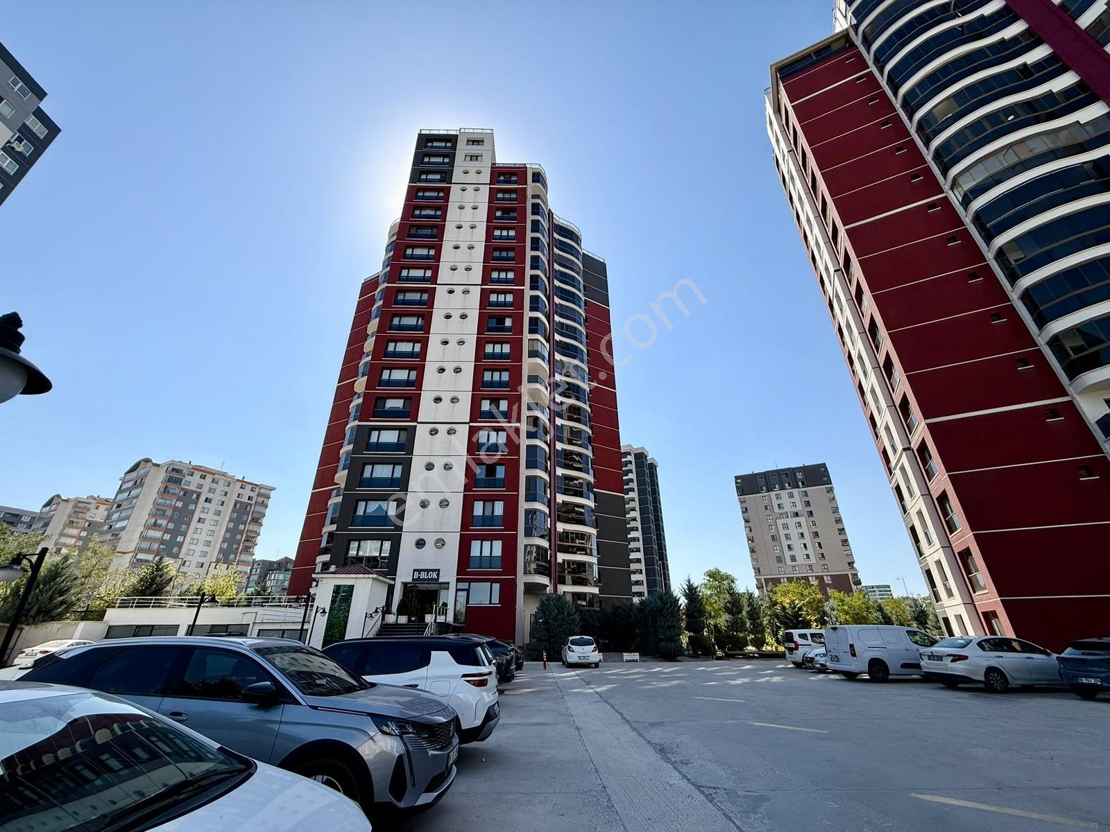 Cumhuriyet Mahallesi Metro Yakını Kök Tapu 2+1 Satılık Daire ! — fotoğraf 25