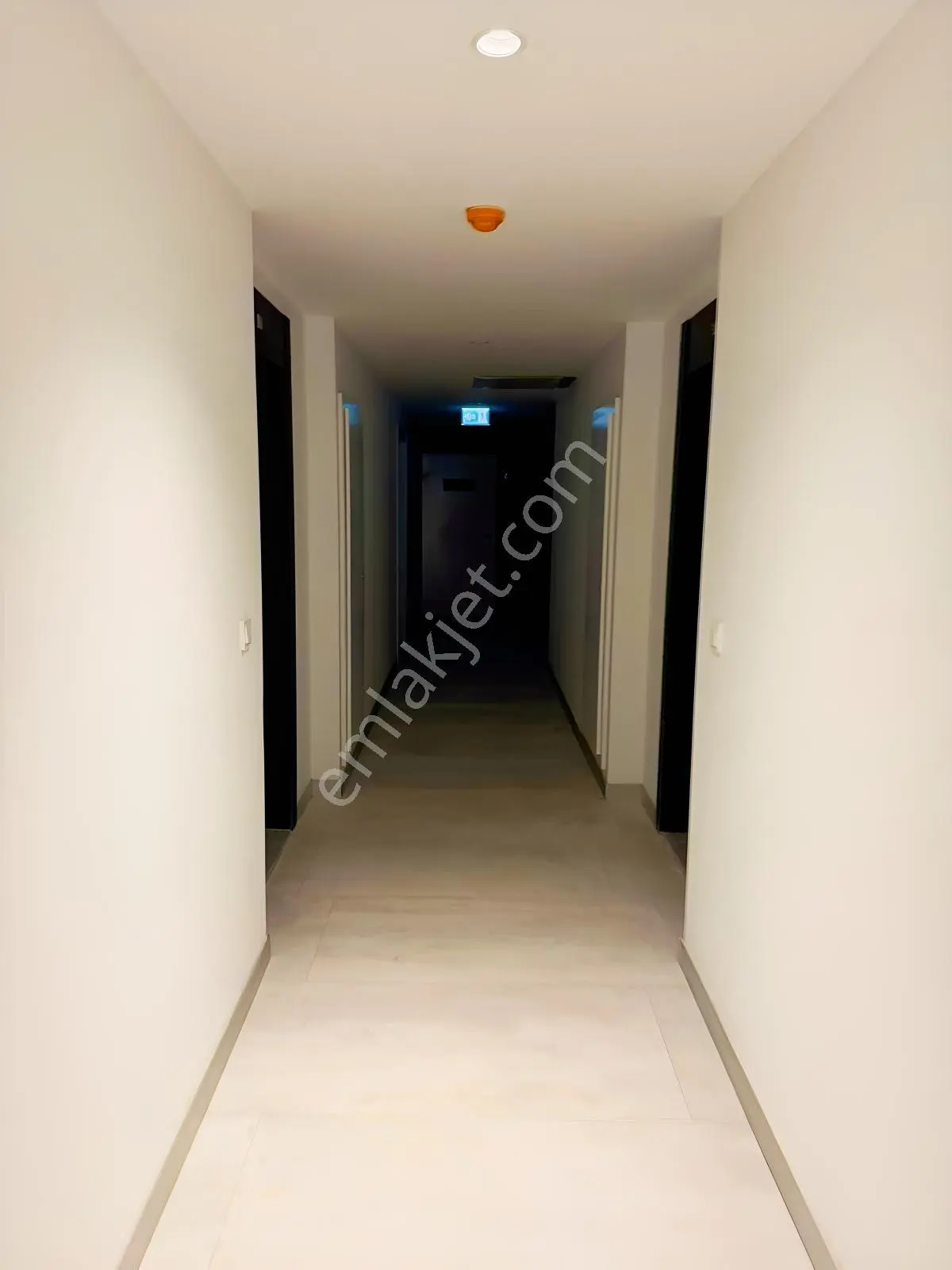 Neva Gyd - Mrf Cadde'de Çift Cepheli Teraslı 1+1 Satılık Daire — fotoğraf 8