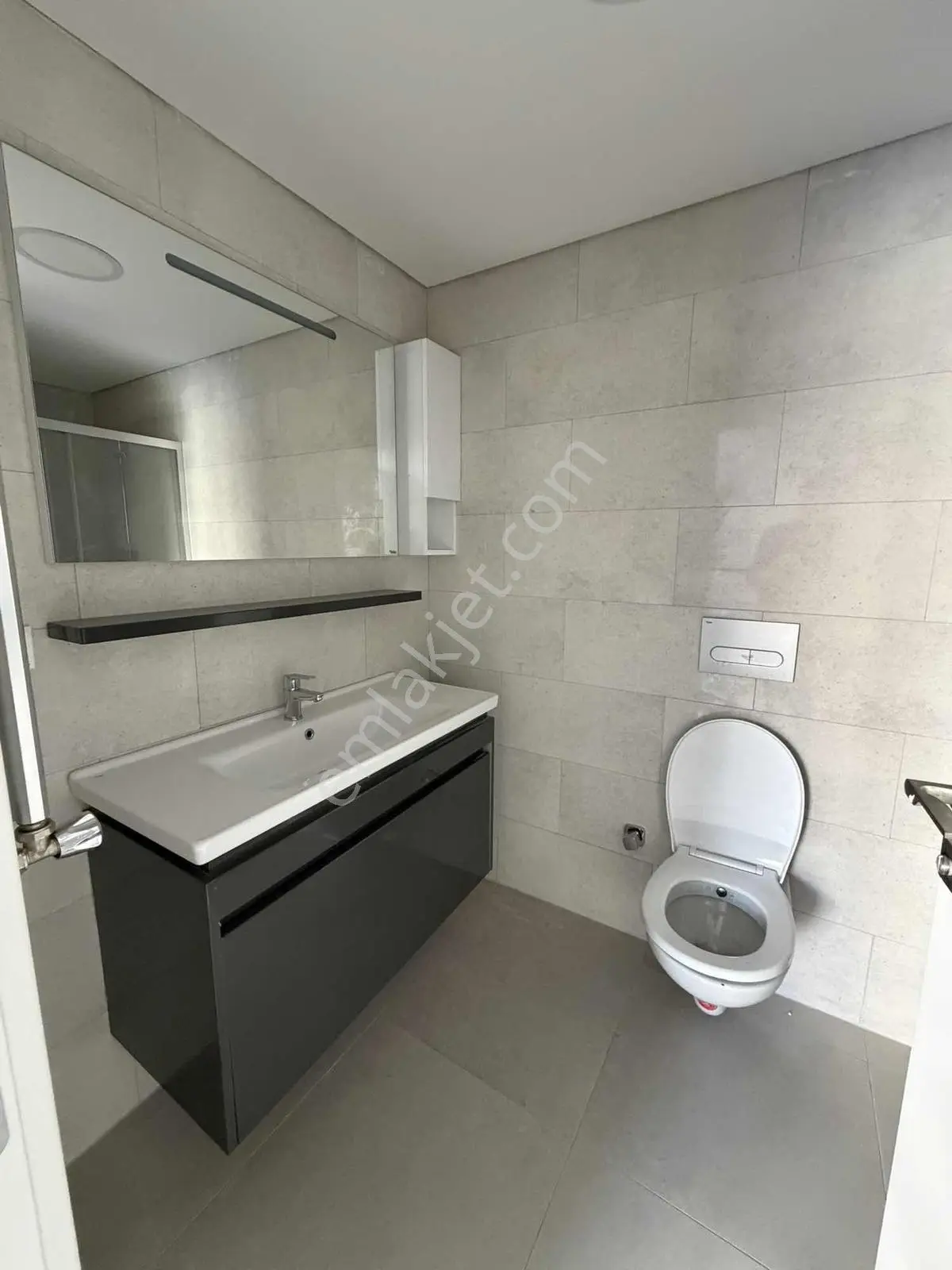 Neva Gyd - Mrf Cadde'de Çift Cepheli Teraslı 1+1 Satılık Daire — fotoğraf 11