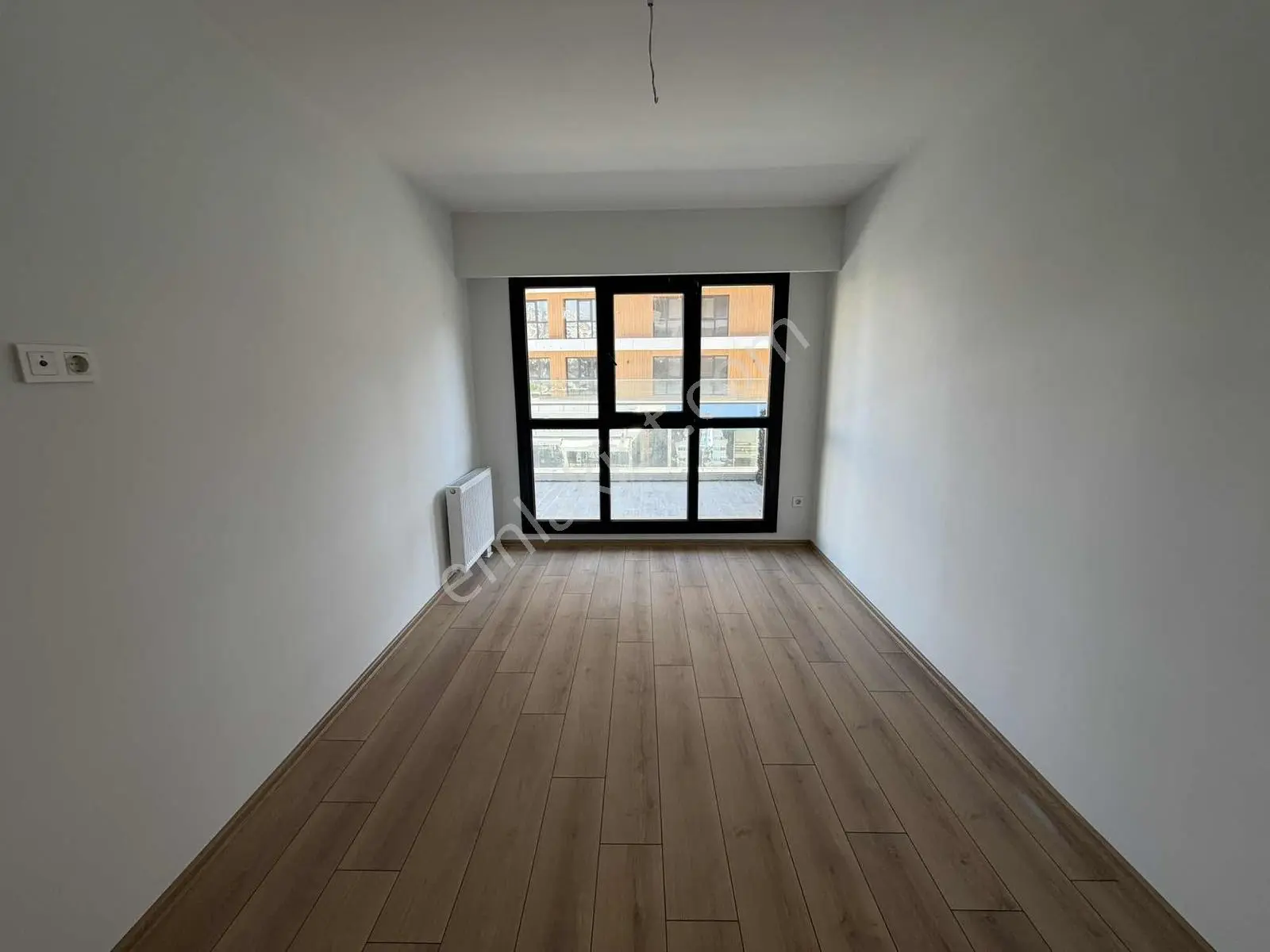 Neva Gyd - Mrf Cadde'de Çift Cepheli Teraslı 1+1 Satılık Daire — fotoğraf 12