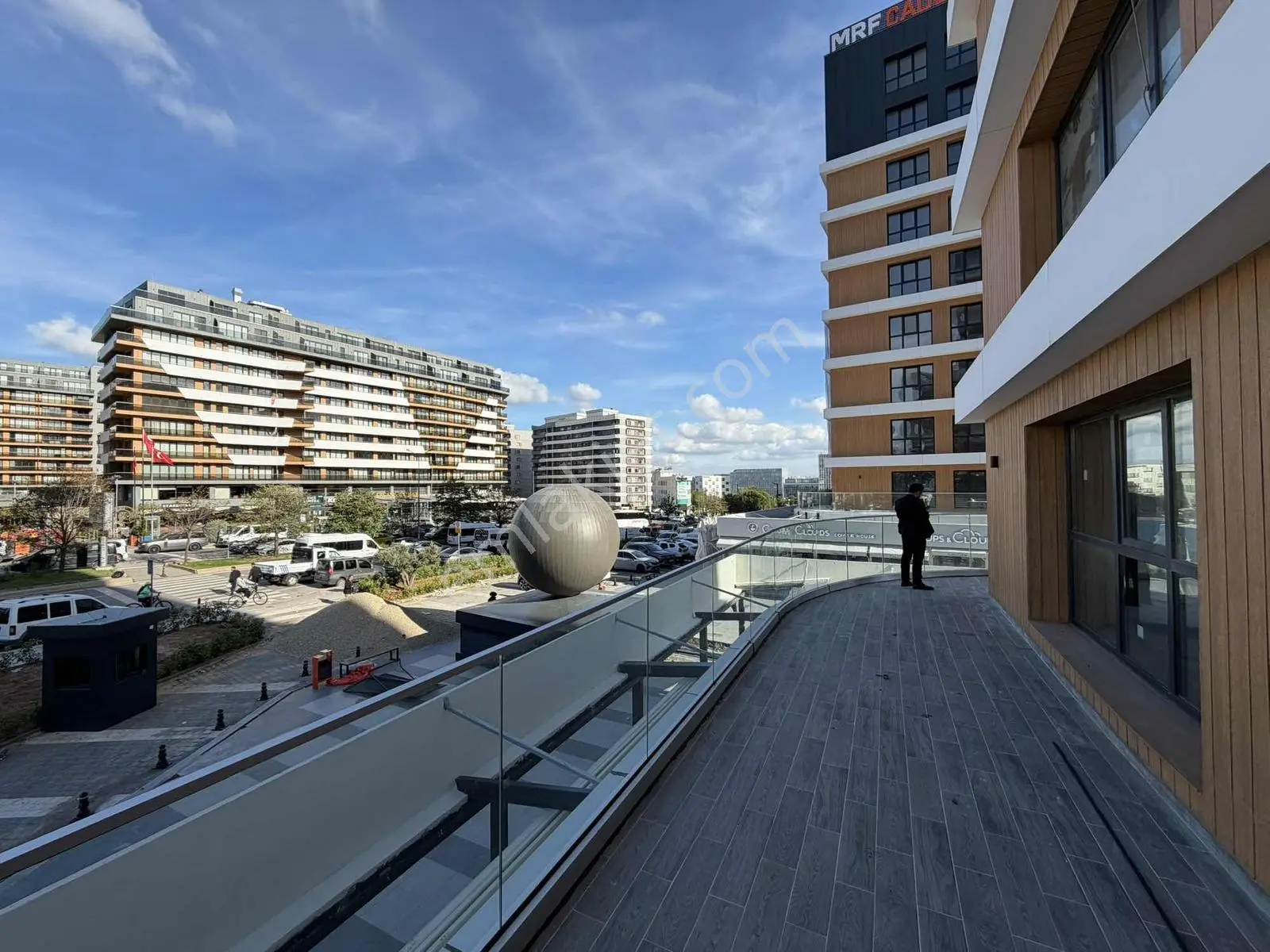 Neva Gyd - Mrf Cadde'de Çift Cepheli Teraslı 1+1 Satılık Daire — fotoğraf 15