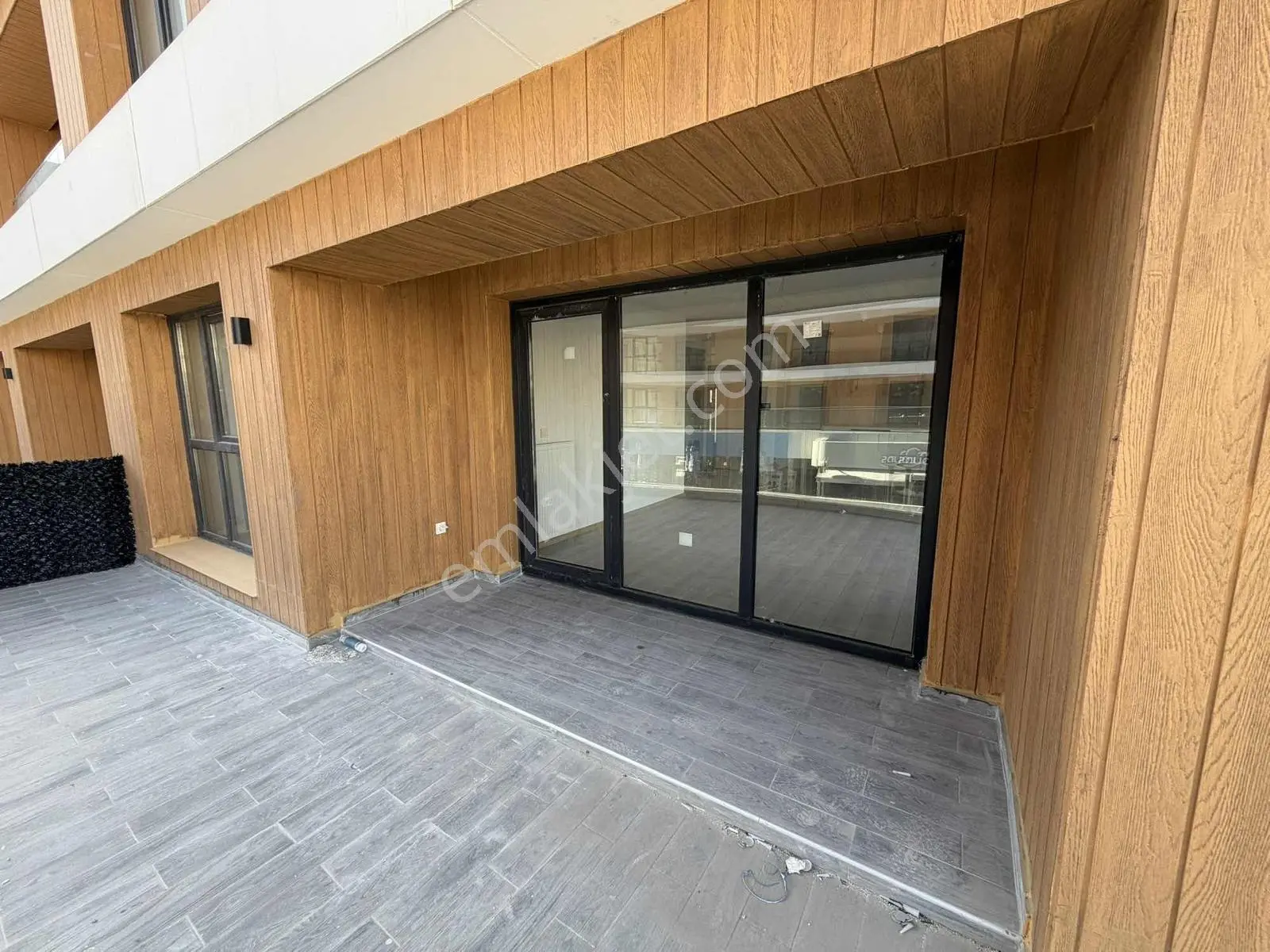 Neva Gyd - Mrf Cadde'de Çift Cepheli Teraslı 1+1 Satılık Daire — fotoğraf 16