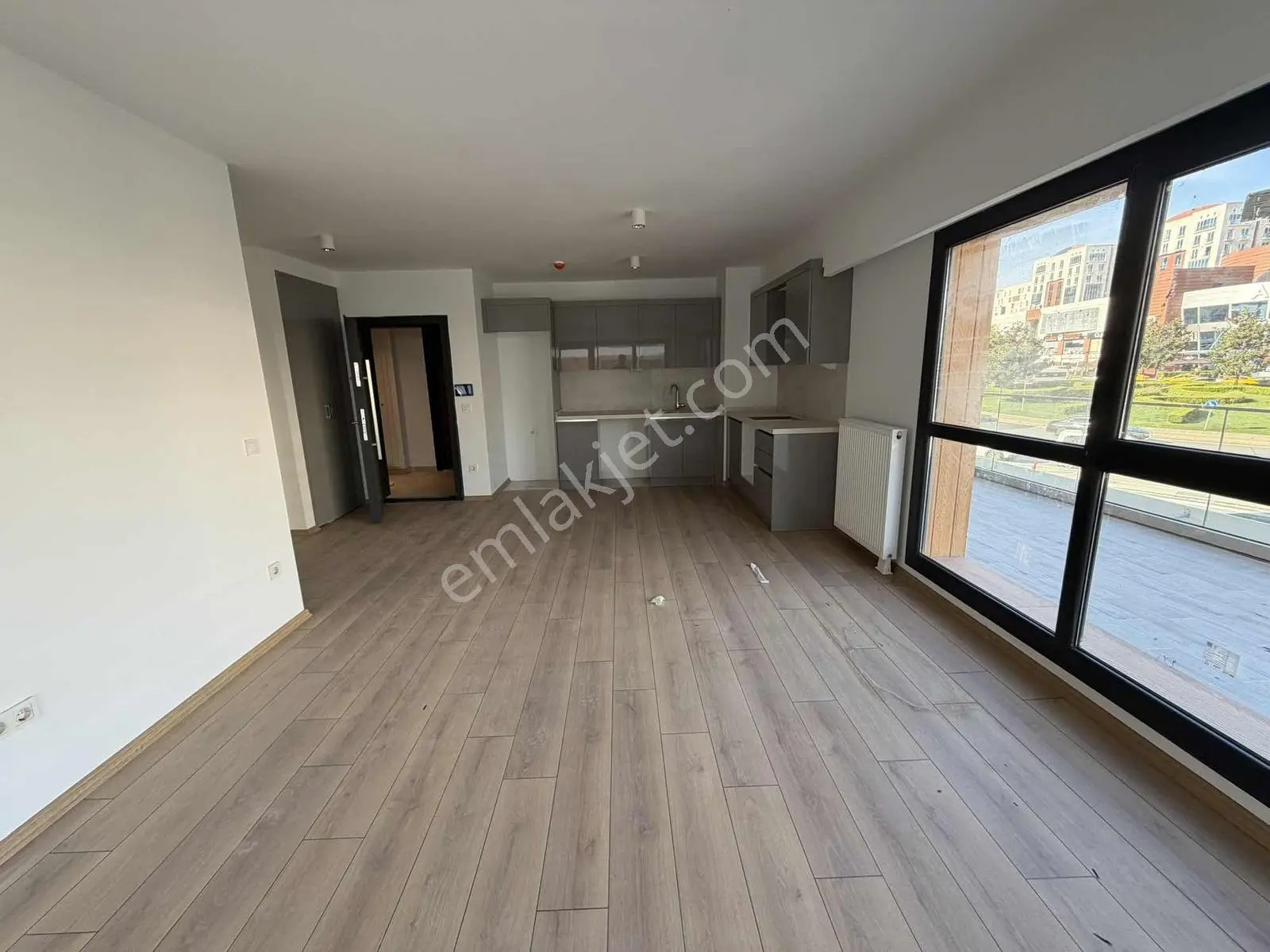Neva Gyd - Mrf Cadde'de Çift Cepheli Teraslı 1+1 Satılık Daire — fotoğraf 18