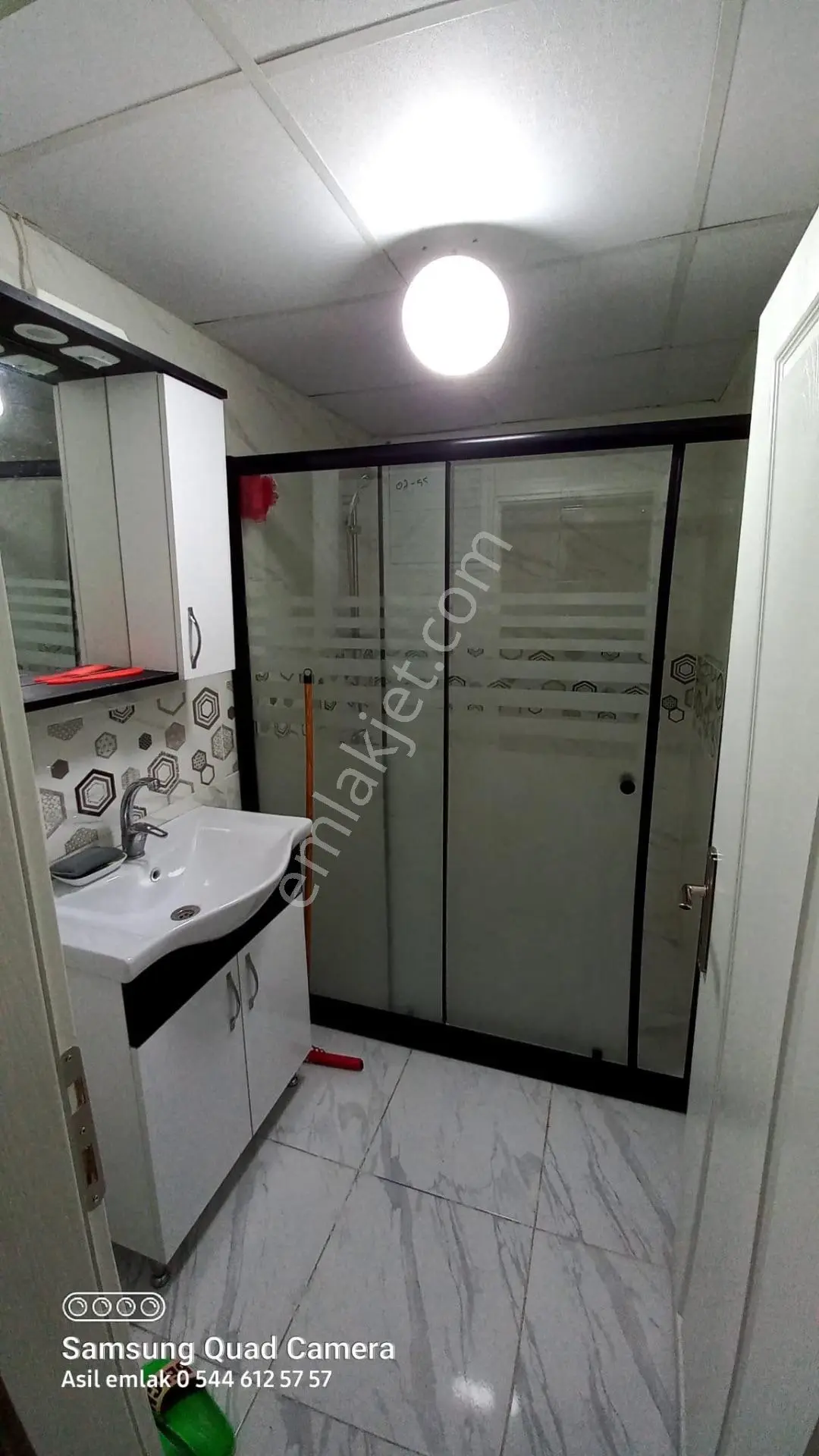 Hurriyet Mahallesinde İci Temiz Satılık Daire — fotoğraf 18