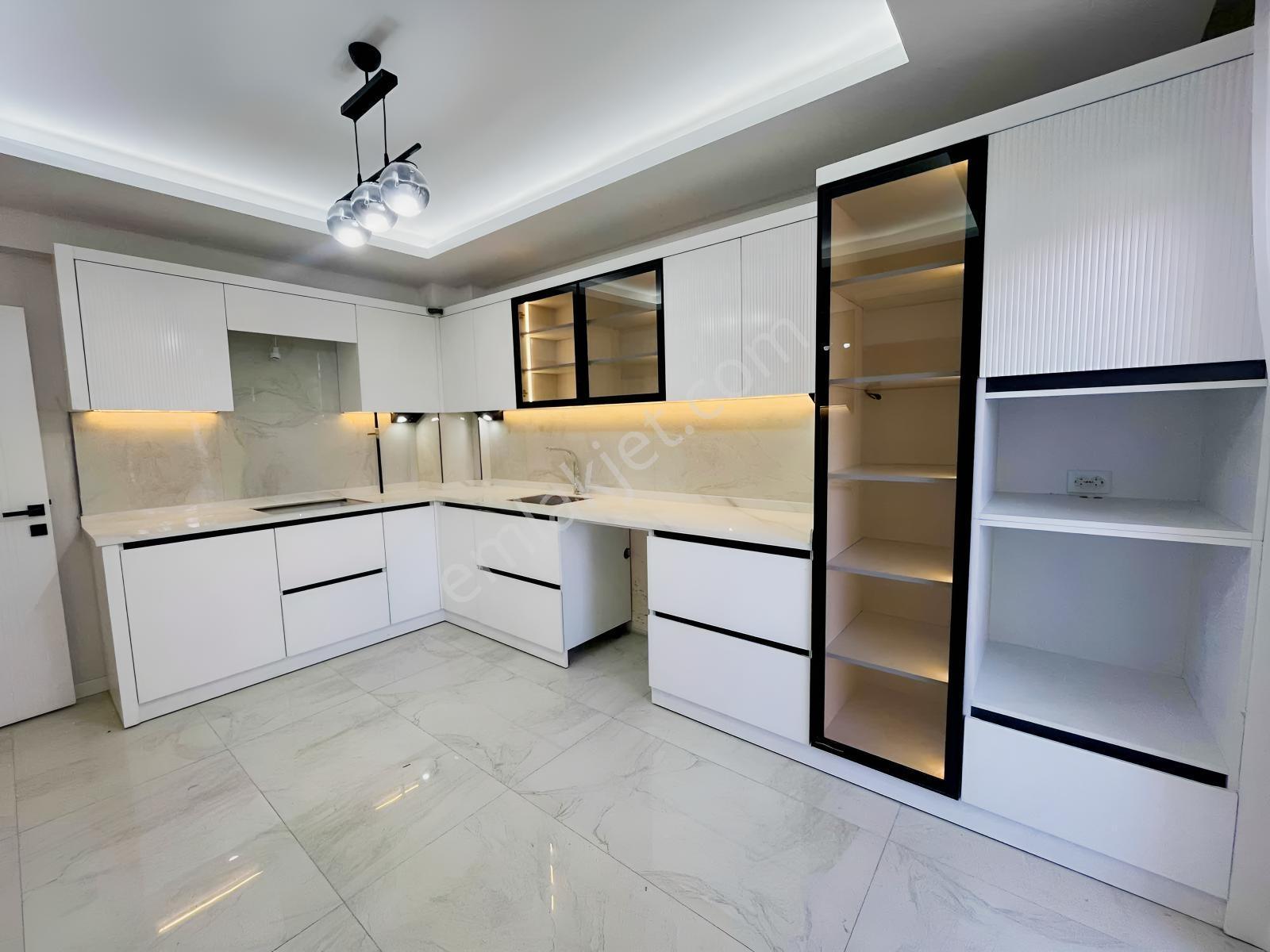 Yks`den Alpaslan Mh. 2+1 Sıfır Arakat Satılık Daire — fotoğraf 2