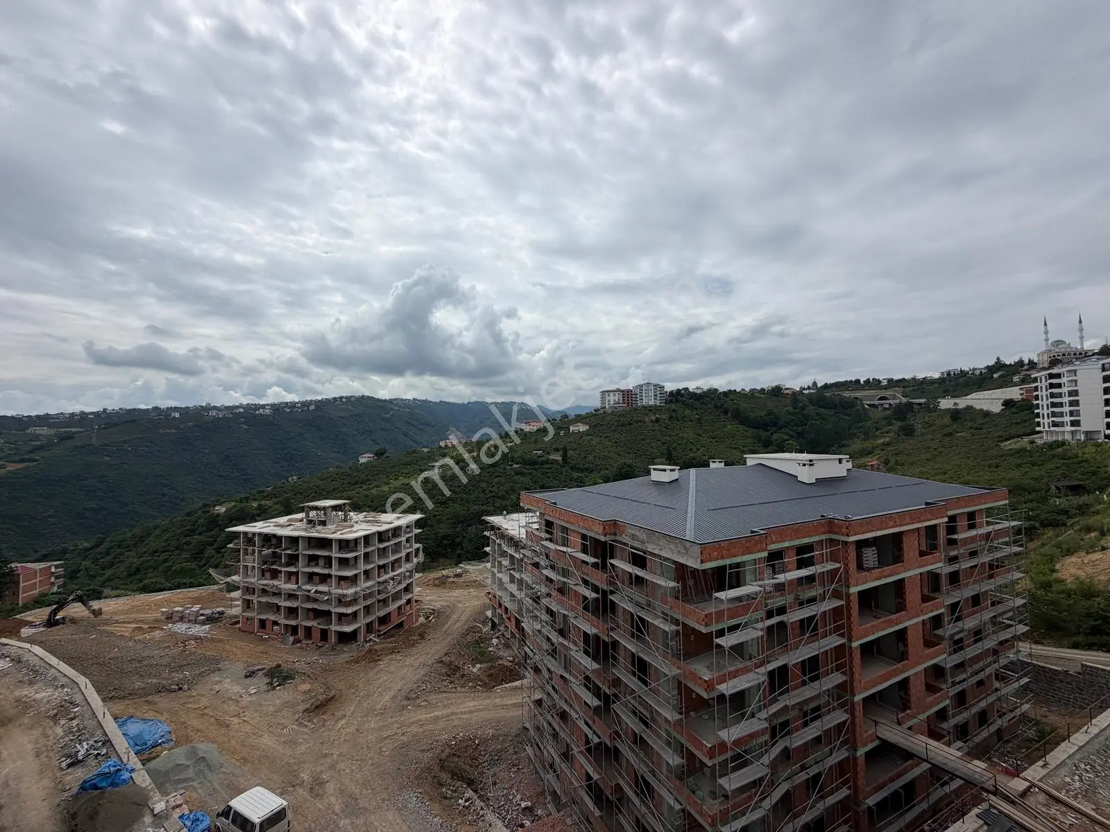 Trabzon Gayrimenkulden Yıl Sonu Oturuma Hazır 2+1 Sıfır Daireler — fotoğraf 17